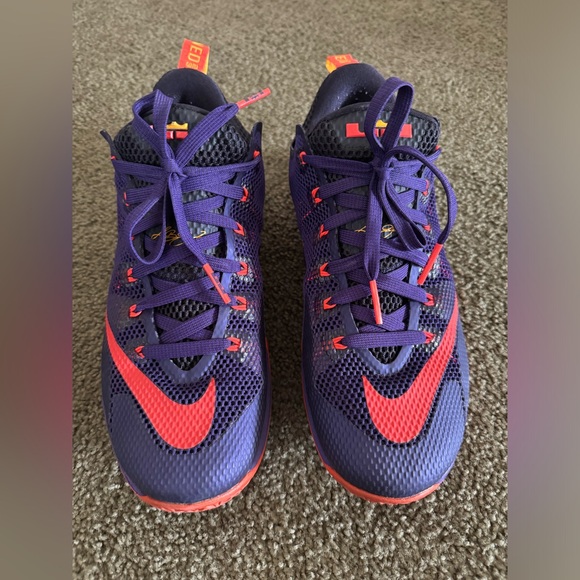 Nike LeBron 12 Low Court Purple - Picture 2 of 7